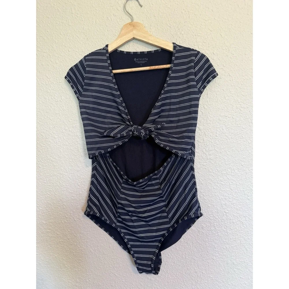 Athleta adorable one